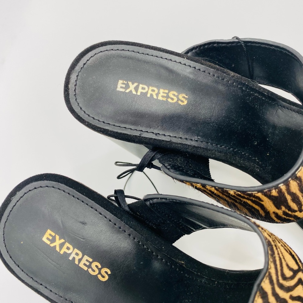 Express Heels - Picture 3 of 6